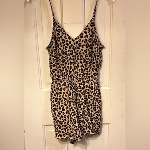 DIVIDED Romper Animal print